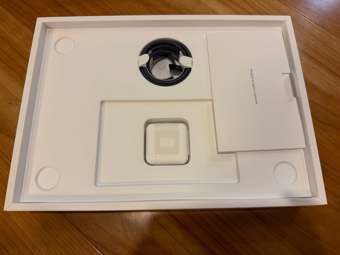 Apple MacBook Air M4 13インチ 32GB 512GBSSD