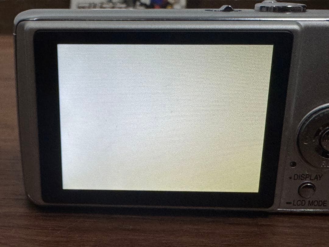 Pansonic LUMIX DMC-FX07 シルバー