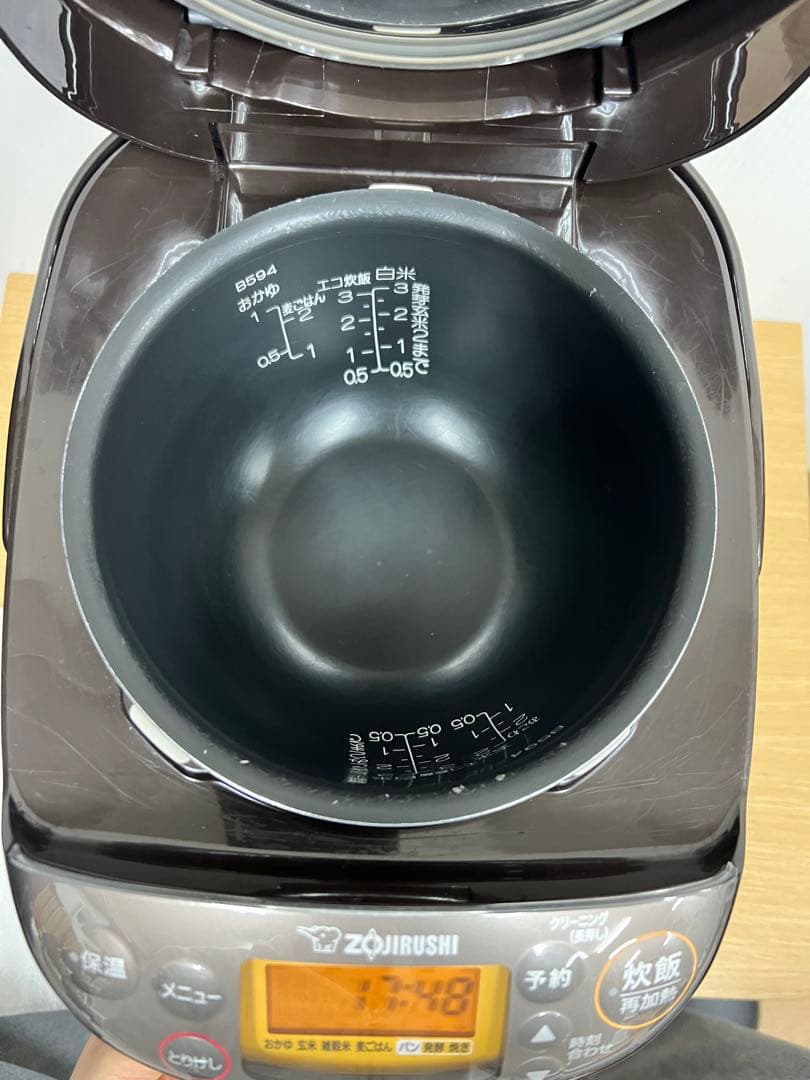 象印 Zojirushi IH炊飯器 NP-GK05（0.54L） 2021年齢