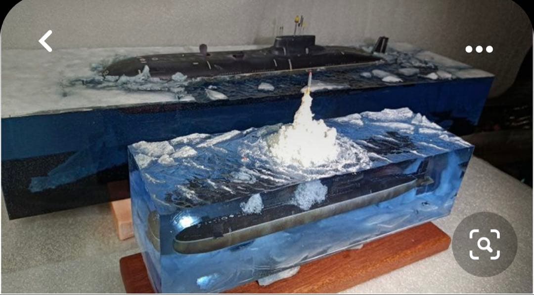進行中　ビガワ様　タイフーン級潜水艦　流氷ジオラマ