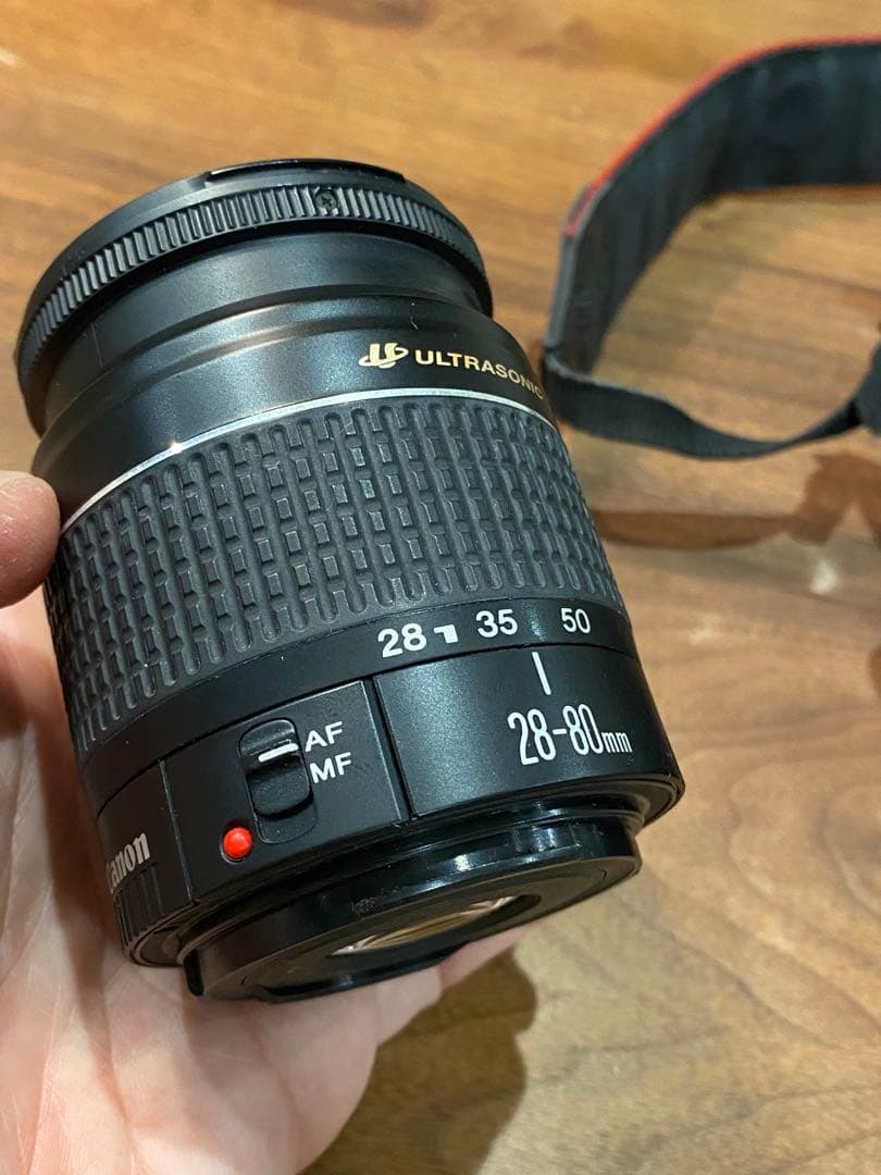 Canon EOS kissデジタル初代　黒一眼レフ 28-80mmefレンズ付