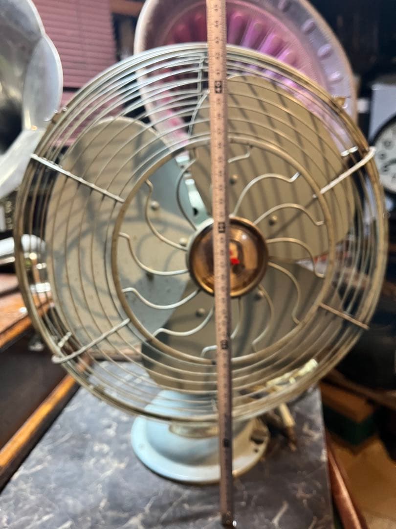 レトロ三菱扇風機、三菱鉄製扇風機 レトロ首振り扇風機、三枚羽スピンナーキャップ
