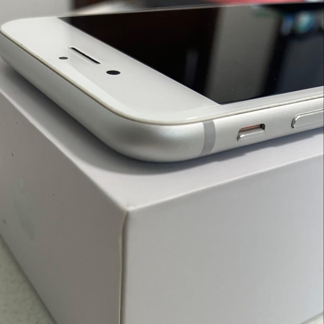 iPhone8 本体　箱あり