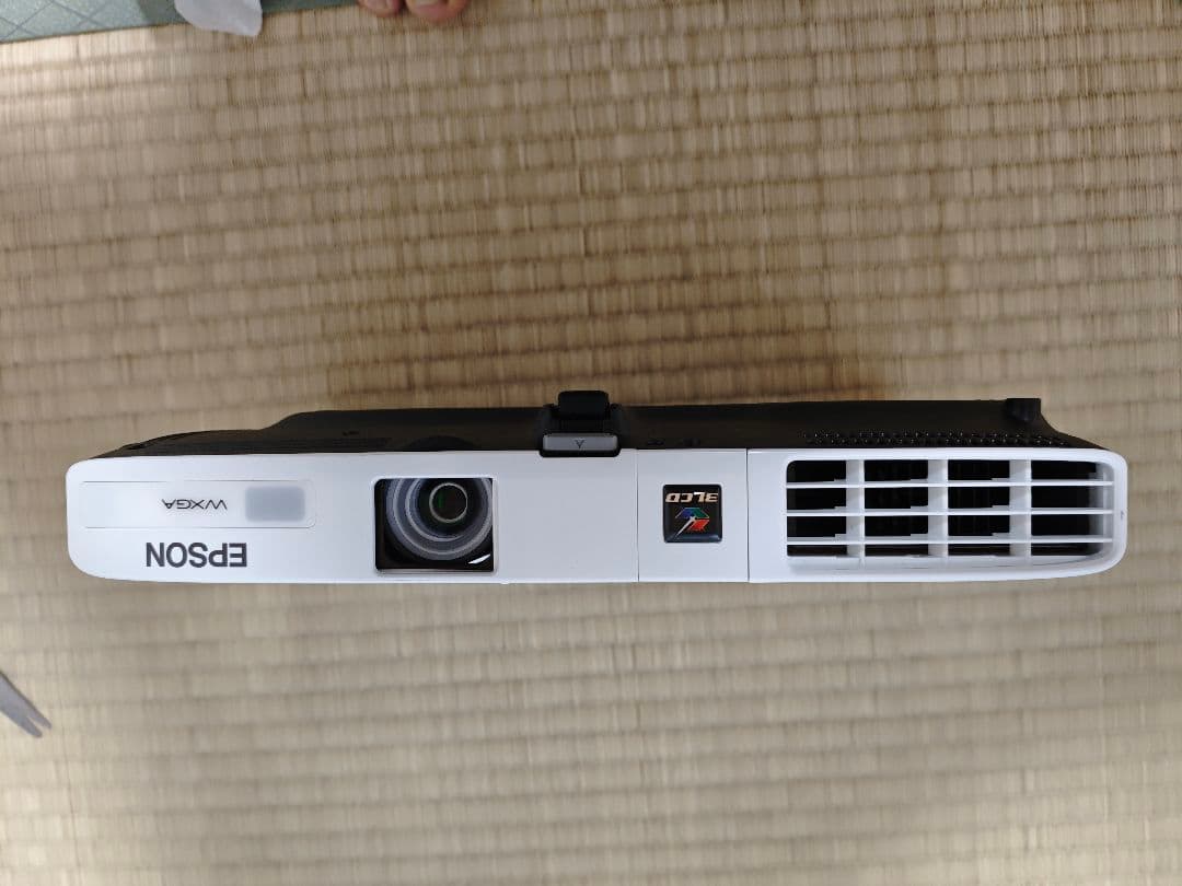 EPSON EB-1761W ランプ使用231時間 動作確認済み