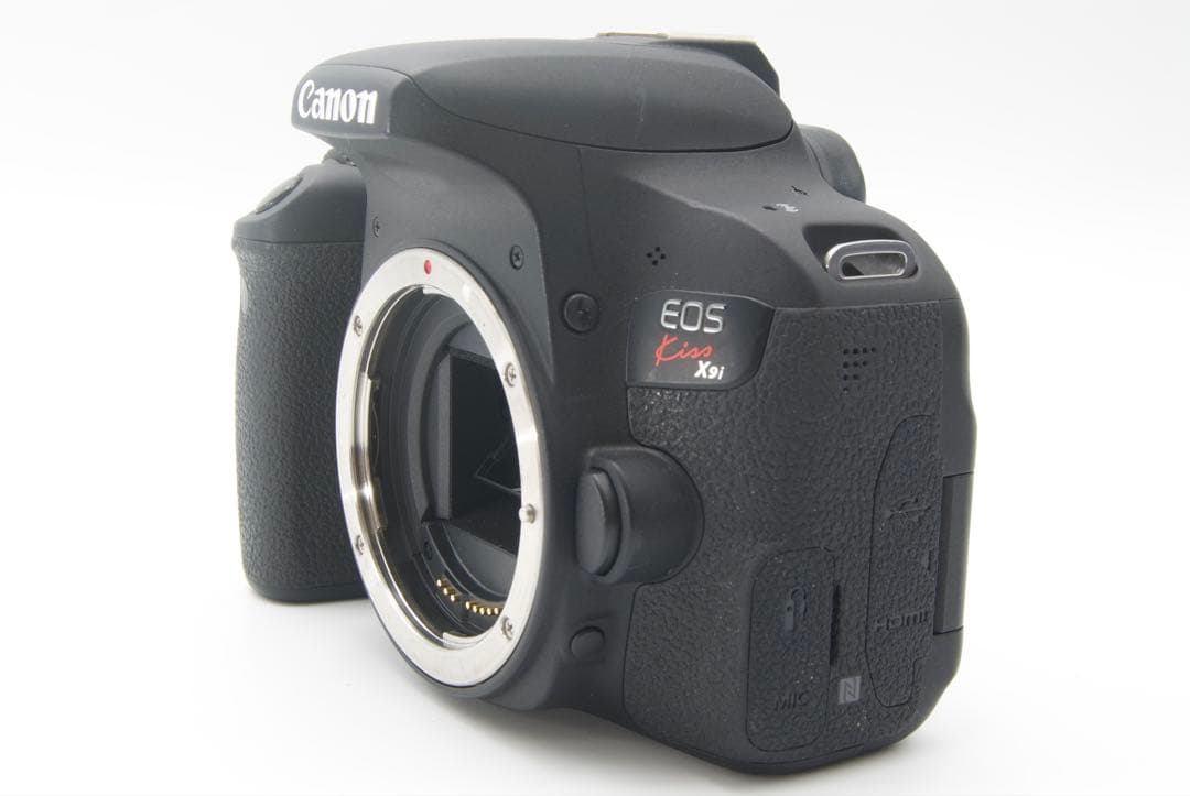 Canon EOS Kiss X9i ダブルズームキット　デジタル一眼レフカメラ