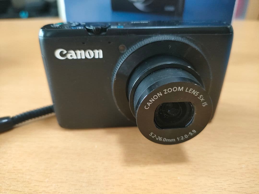 Canon PowerShot S200 本体と付属品