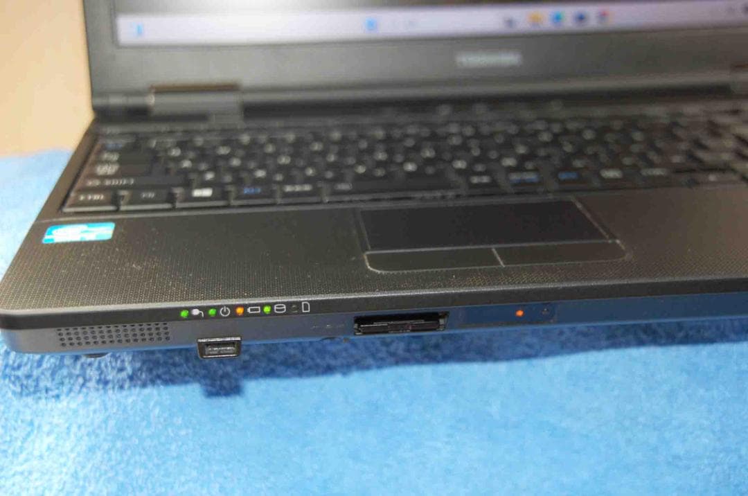 東芝ノートパソコン Windows11 Office搭載 メモリー８MB SSD