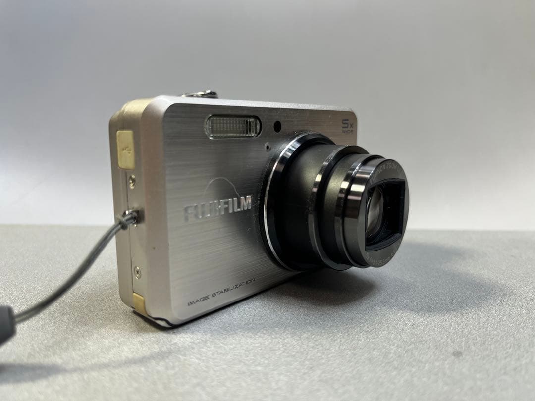 FUJIFILM FINEPIX j250 10メガ　5x コンデジ動作品