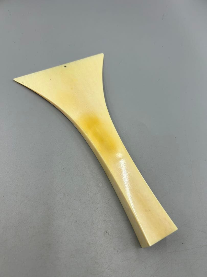 255ヴィンテージ　 天然素材　三味線バチ　重さ約122g