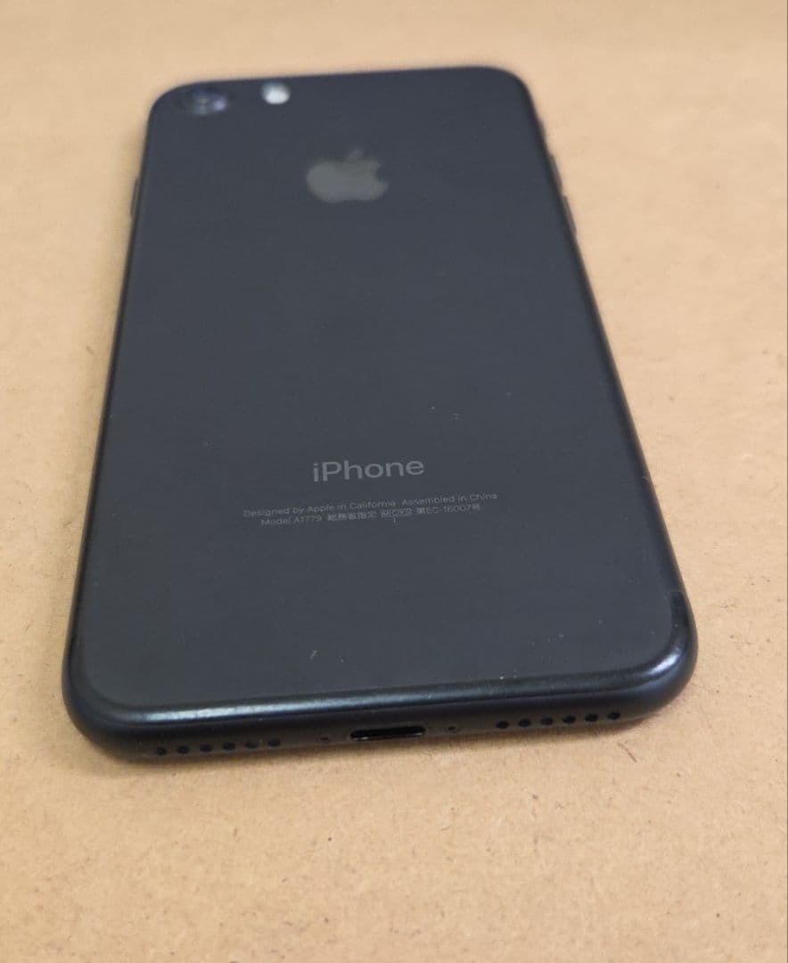iPhone 7 ブラック 128gb