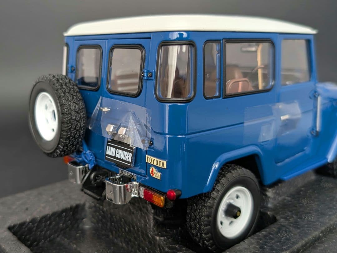 京商 1/18 ランドクルーザー 40 ブルーカラー クラファン400台限定品