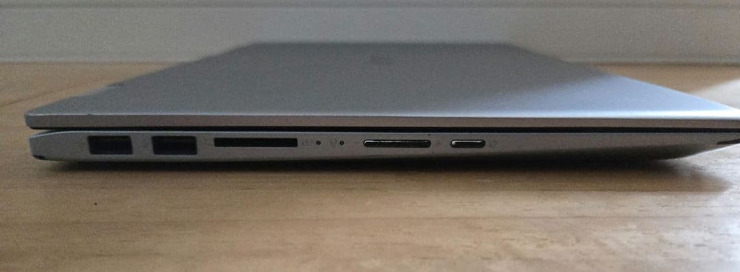 ASUS VivoBook Flip14 TP412UA 2in1ノートPC