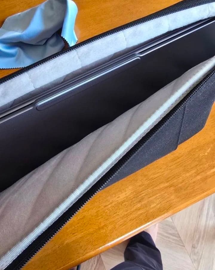 美品 Lenovo Yoga Pro 7i Gen 10 Aura Editio