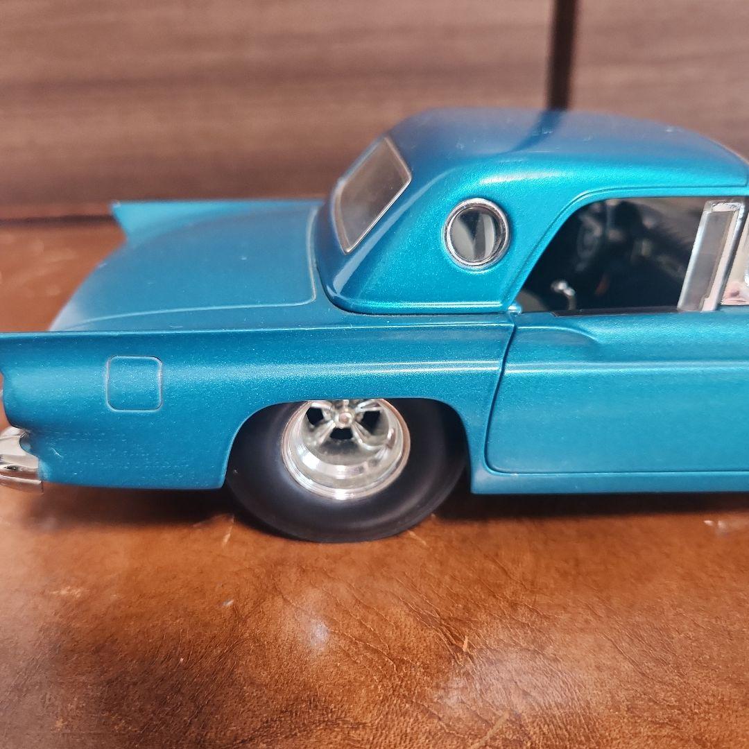 100% Hot Wheels 1957 フォード サンダーバードミニカー美品