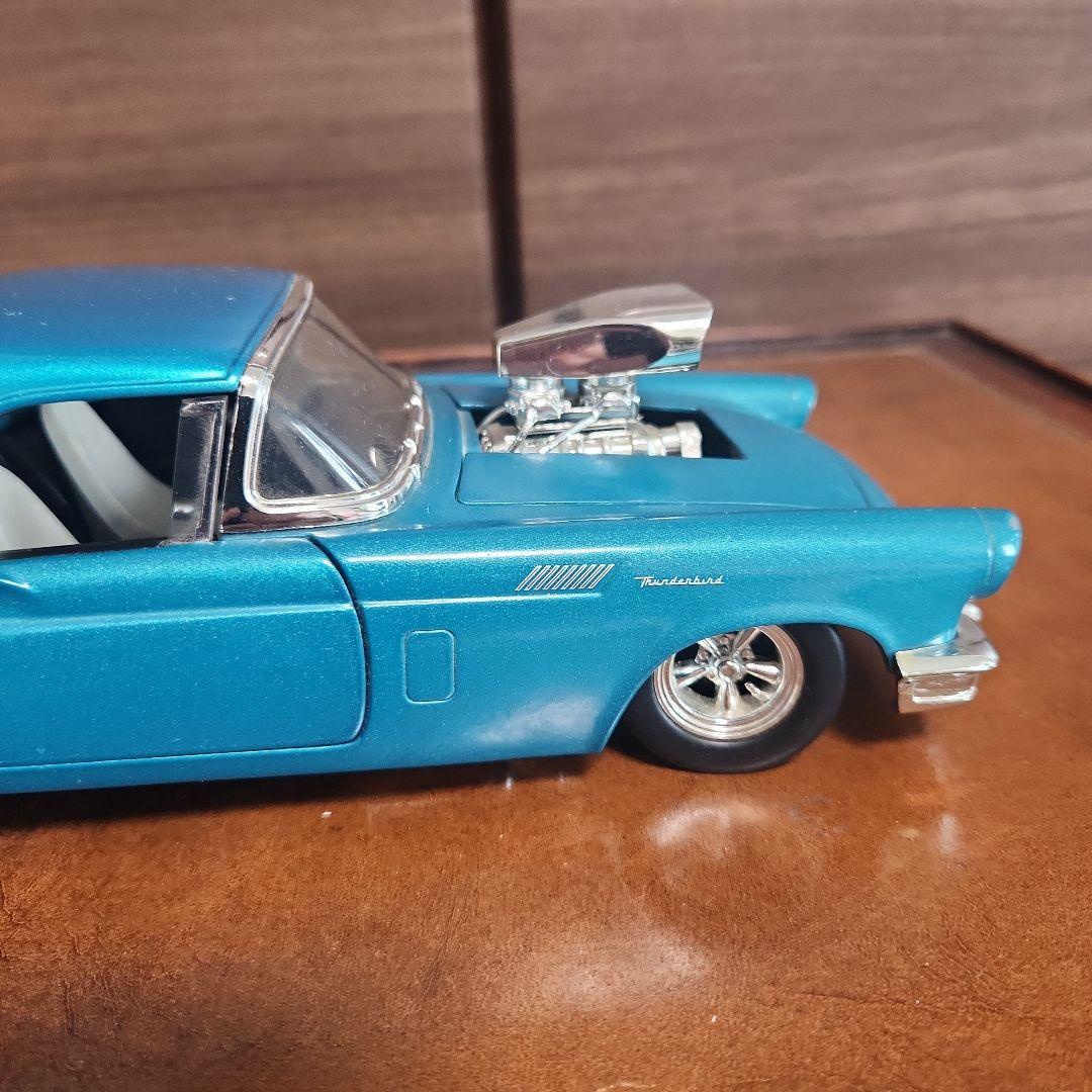 100% Hot Wheels 1957 フォード サンダーバードミニカー美品
