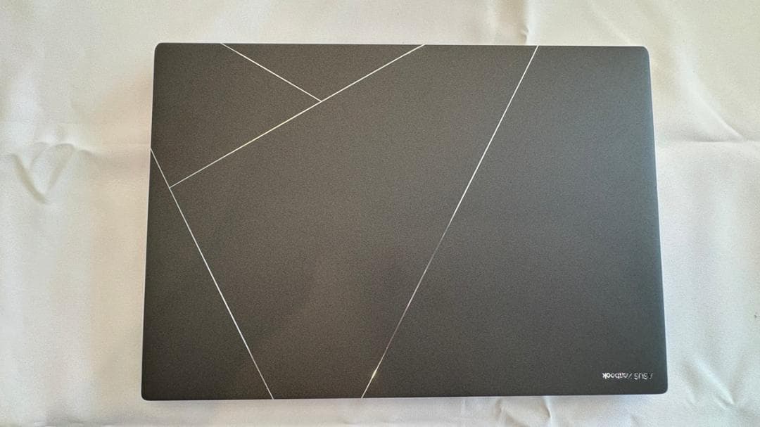 ASUS Zenbook S14 UX5406SA タッチ 32GB/1TB