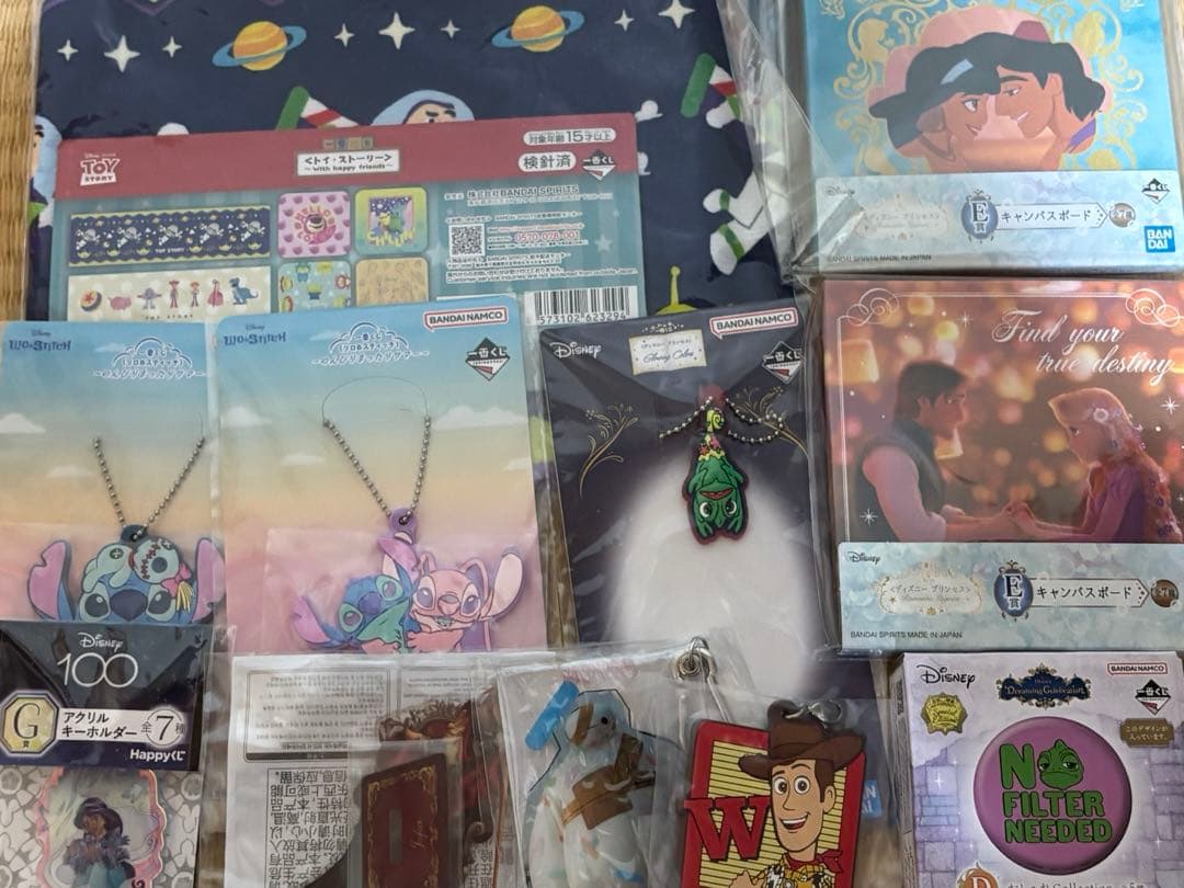 ディズニーグッズ　まとめ売り　フィギュア　アクスタ