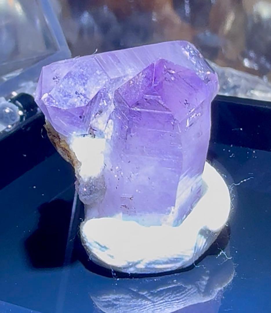 ベラクルスアメジスト 鉱物標本 透明度の高い美結晶 ジオード感あり Amulet