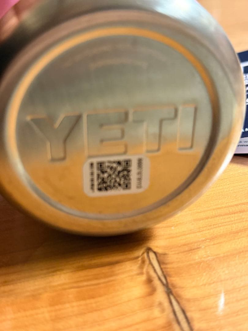 YETI RAMBLER BOTTLE 18oz ピンク