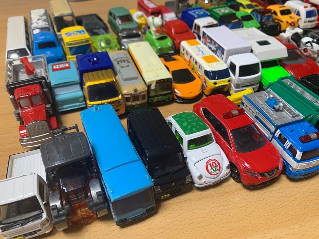 スーパーオートトミカビル　ミニカー70台セット