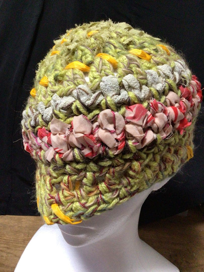 手作りニット帽　❣️高級シルク縮緬リボン　ハンドメイド ビーニー　鶯色