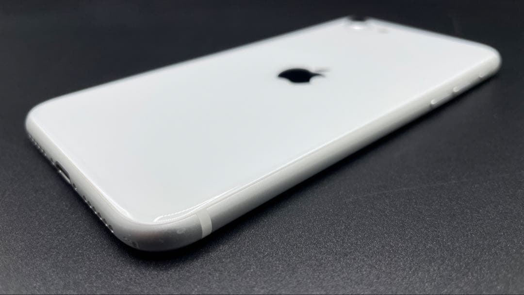 【美品】iPhoneSE2 第二世代 64GB ホワイト 本体