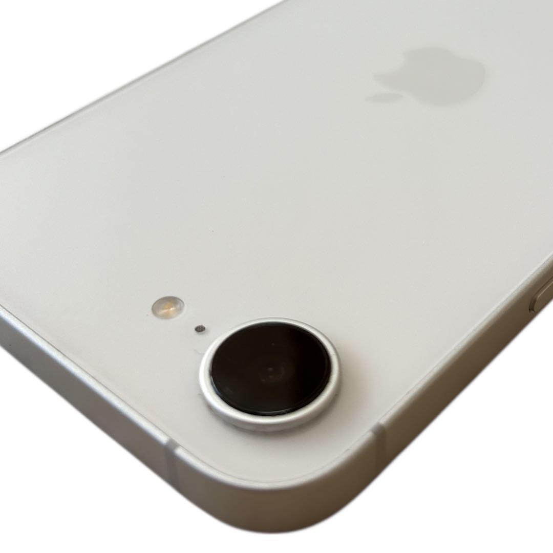 【美品】iPhone16e 128GB バッテリー100% 付属品あり