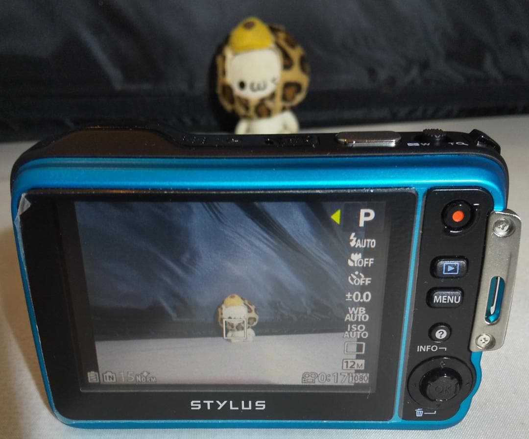 ほぼ新品 OLYMPUS STYLUS TG-625 防水 耐衝撃 動作確認済み