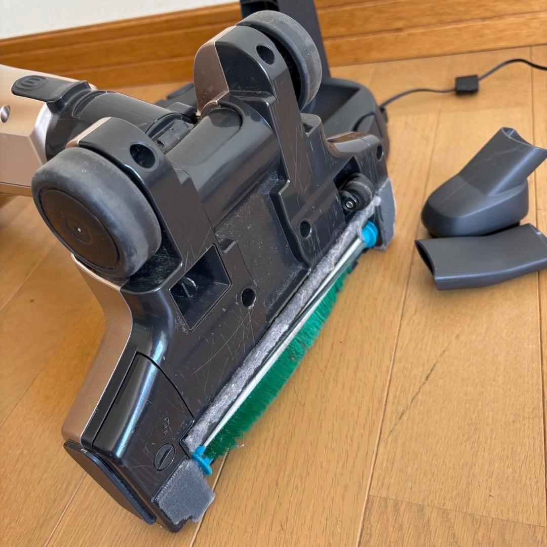 Panasonic スティック型コードレス掃除機 MC-BU110J-T