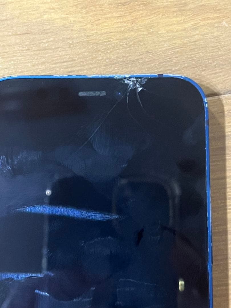 Apple iPhone 12 ブルー 画面にひびあり