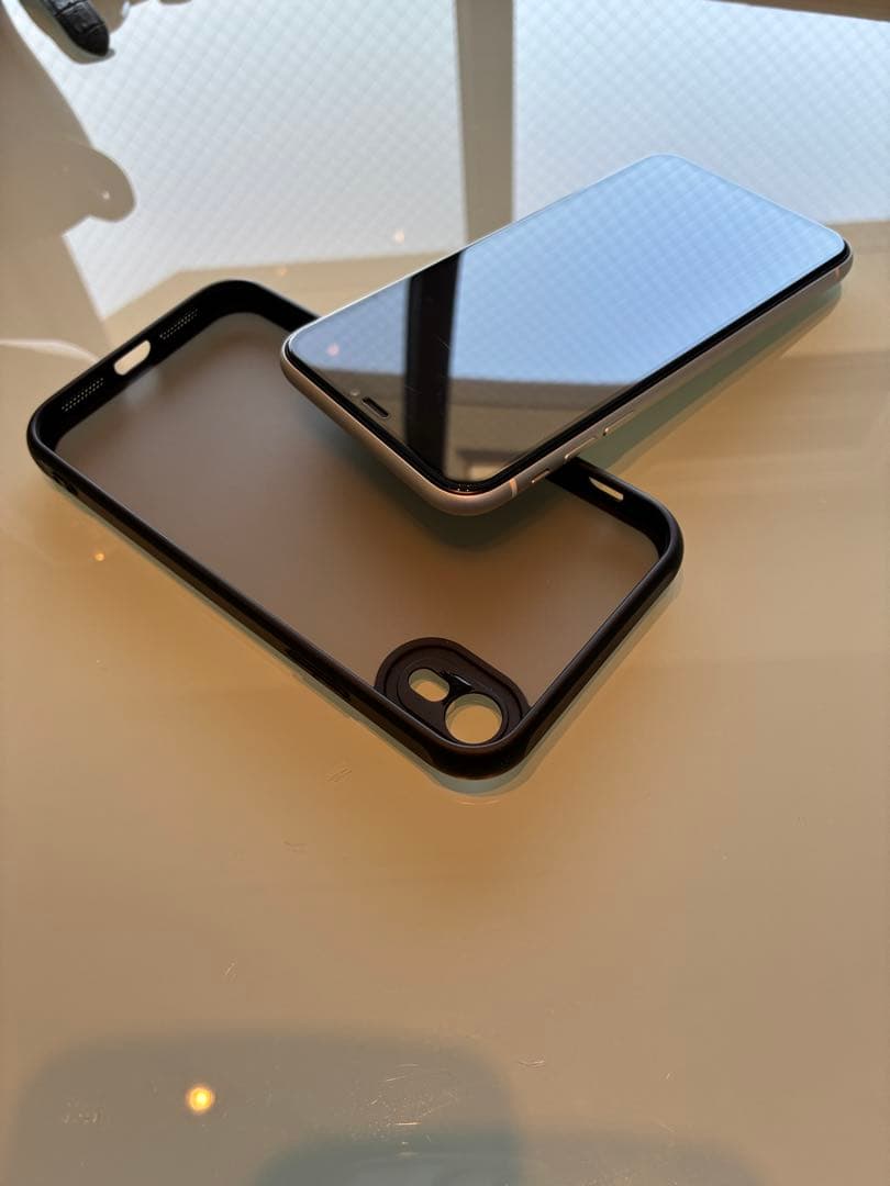 Apple iPhoneXR本体 ホワイト128GB SIMフリー