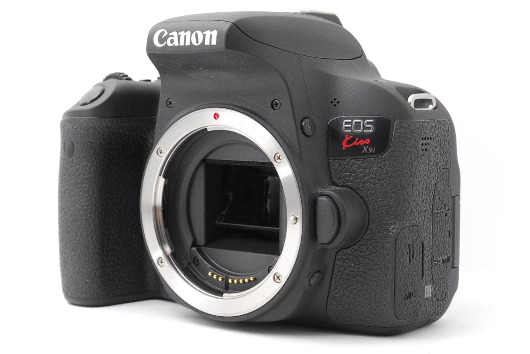 【使用感少なめ　美品】Canon Kiss X9i　WiFi　スマホ転送　自撮り