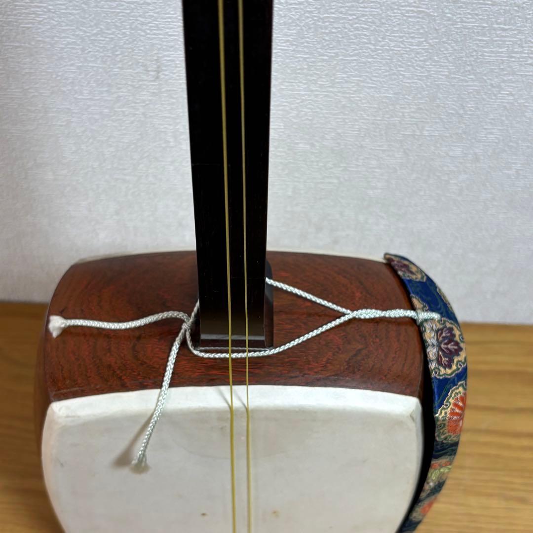 三味線本体　三味線 中棹 花梨 人工皮 和楽器 初心者向け