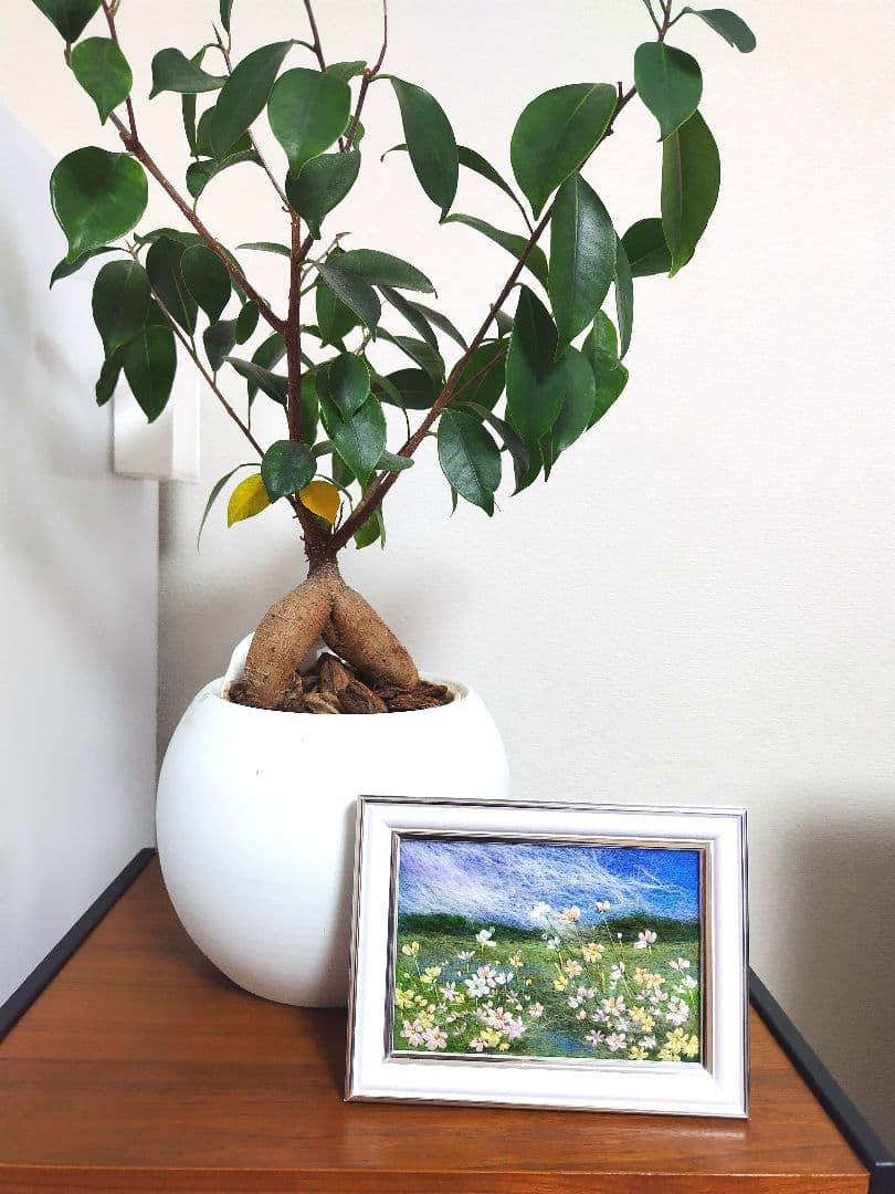 羊毛フェルト　ハンドメイド　フレーム　刺繍　絵画　春色の花畑