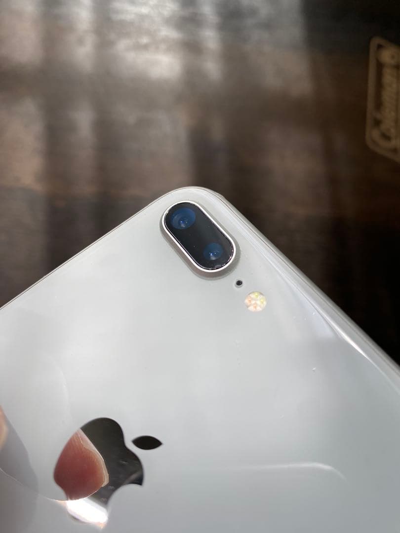 iPhone8 plus ホワイト64GB バッテリー80%