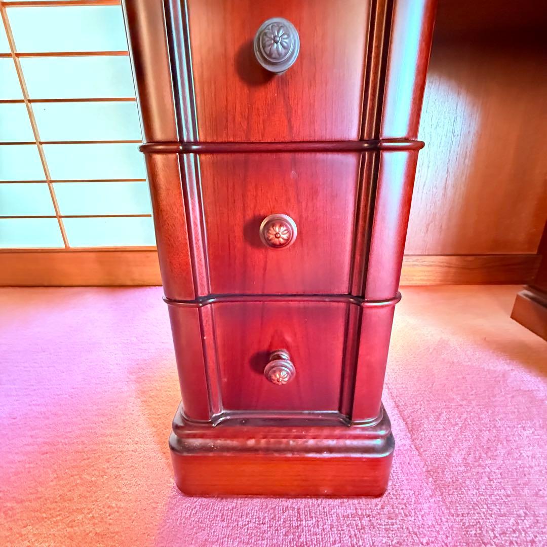 2236様感謝‼️これさえあれば‼️昭和の淑女のラウンドドレッサー　鏡台机　旭硝子
