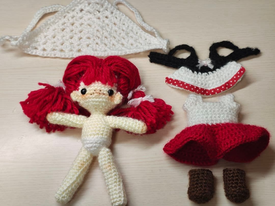 【売り切れ】ハンドメイド あみぐるみ 女の子 着せ替え　農家　　ひつじ