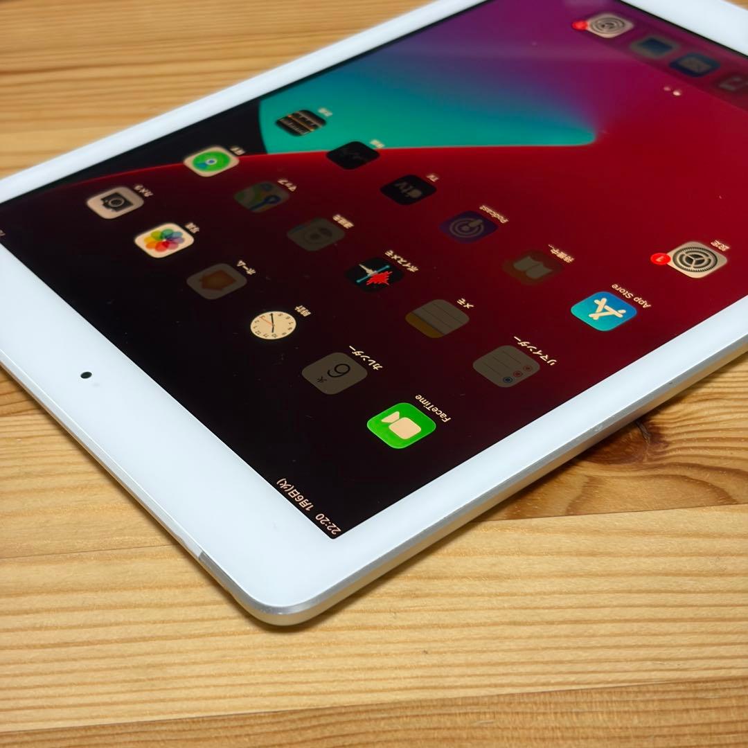 ト*タ様 iPad 第五世代 32GB セルラーモデル 53809