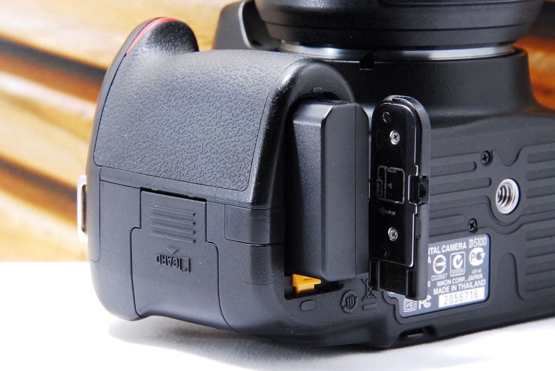 【初心者】一眼レフ Nikon ニコン D5100 バリアングル スマホ転送