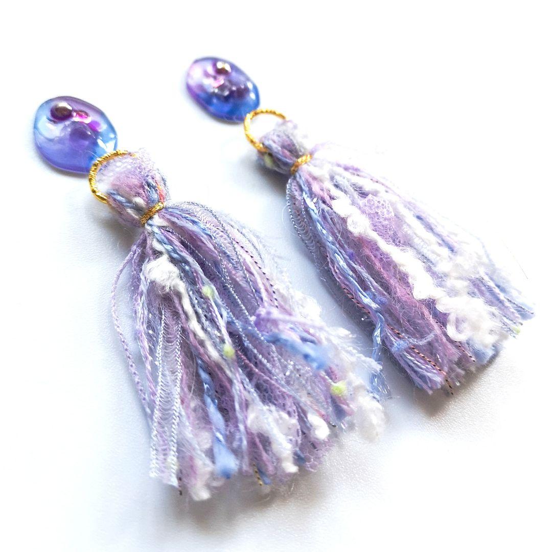 【取引中】【sale】2way*ラベンダーカラーのカラフルなタッセルピアス