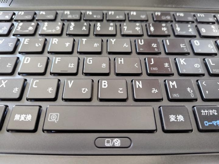 TOSHIBA 13.3型ノートPC メモリ8GB+Corei3+SSD128