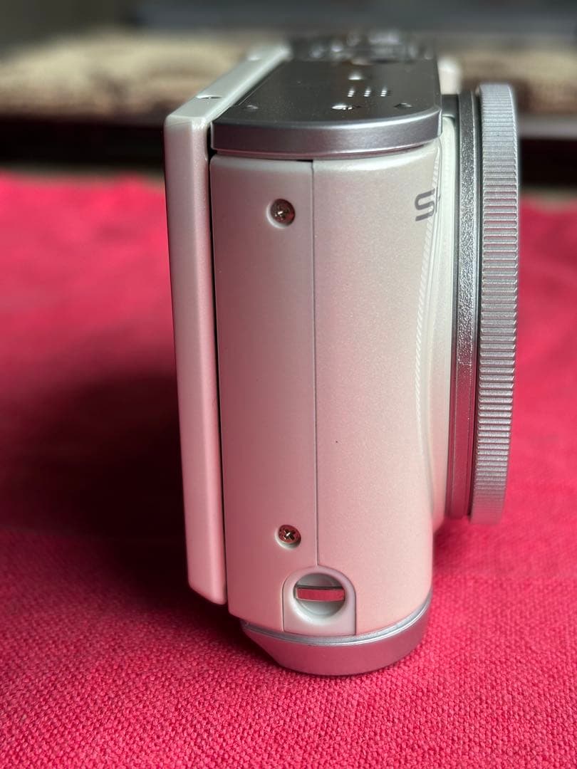 CASIO EXILIM EX-ZR3200 ホワイト 美品