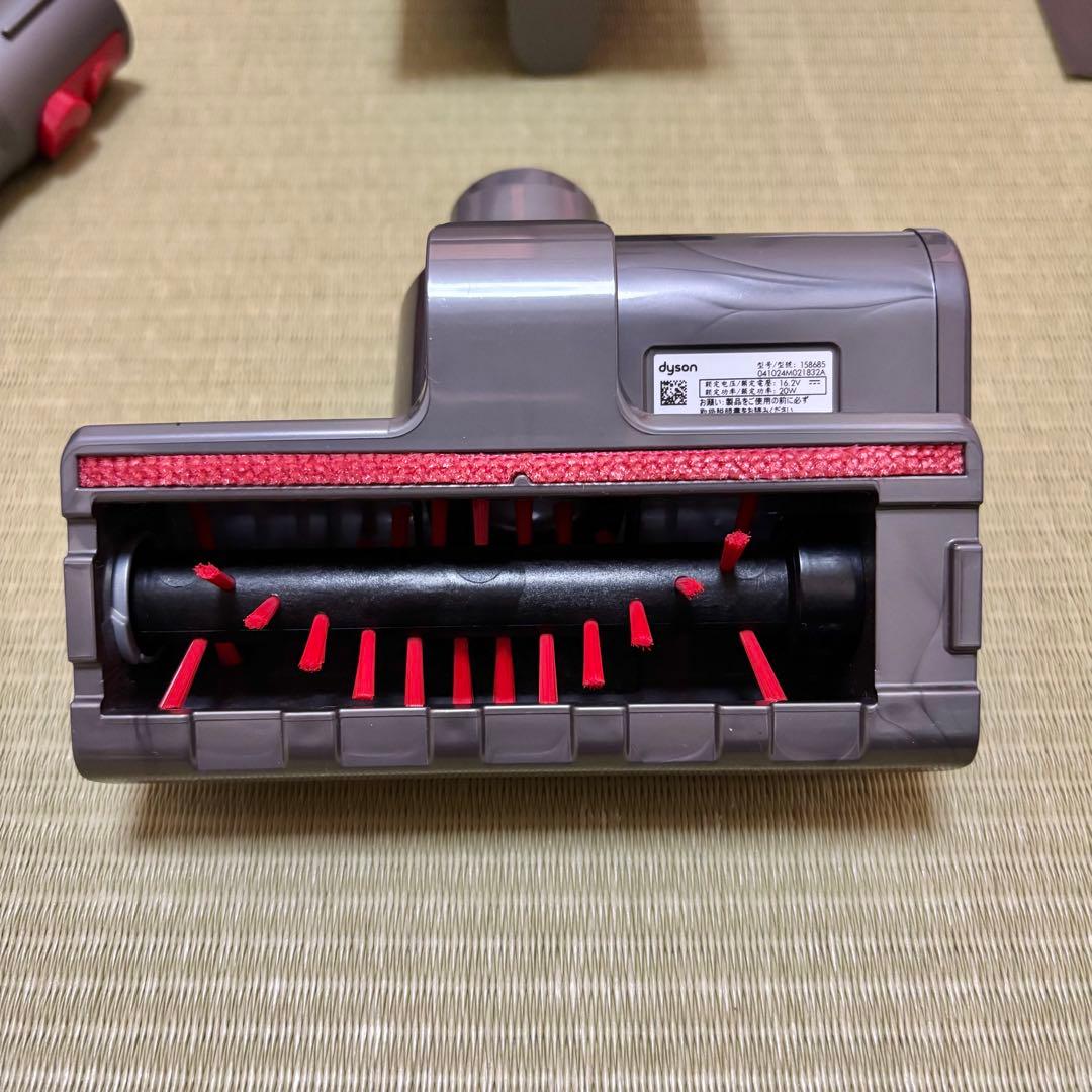 Dyson V8 Slim Fluffy Extra 掃除機 一式