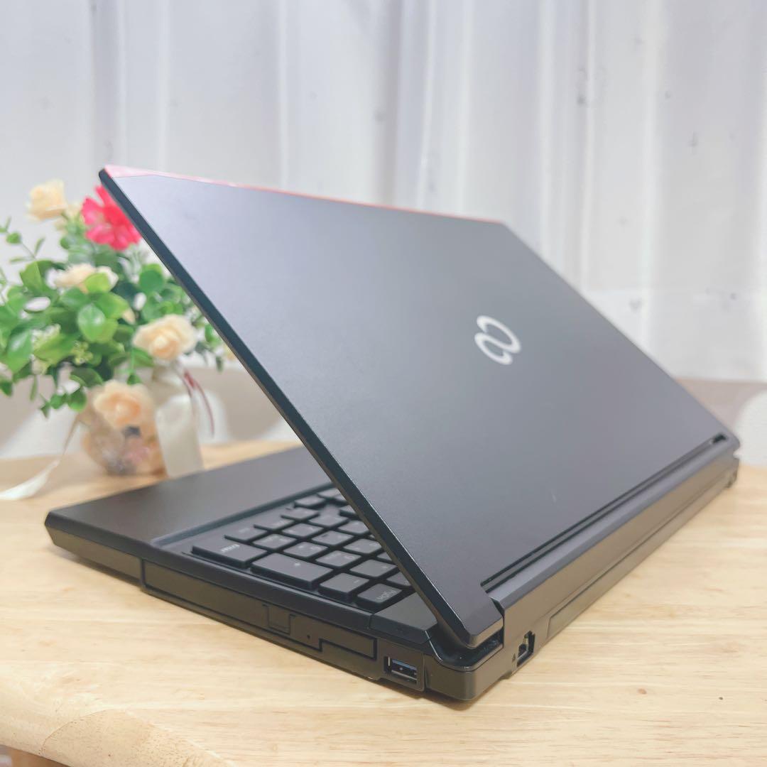 美品、高速SSD、Win11、オフィス2021、イラレ、バッテリーok