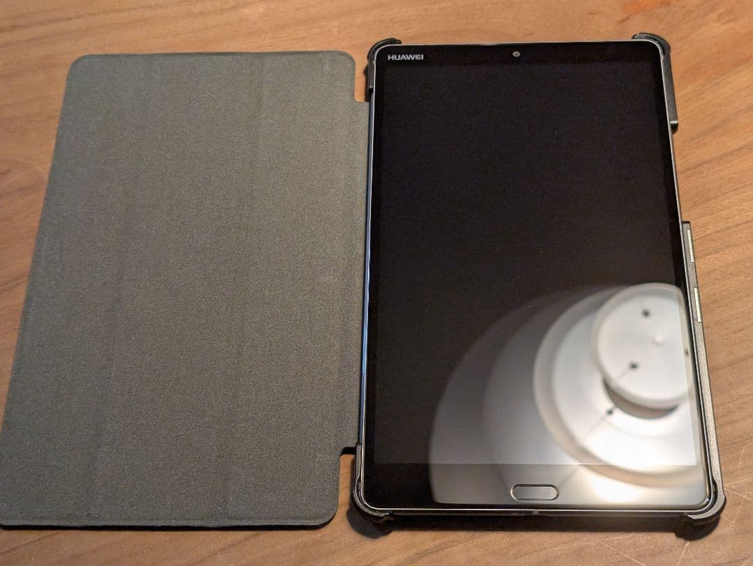 HUAWEI MediaPad M5 8.4インチ LTEモデルケース付