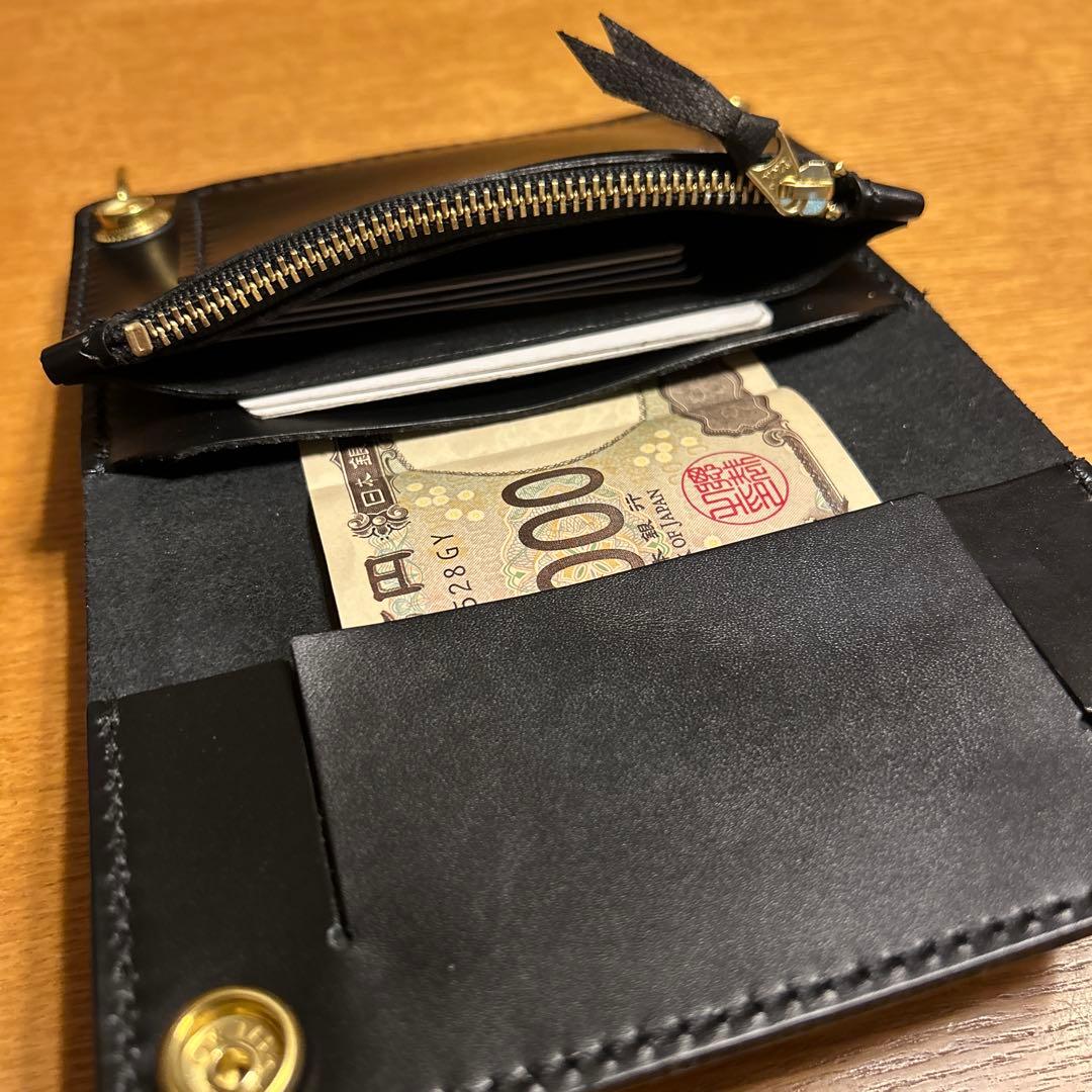 トラッカーウォレット　牛革クロコ型押し　2つ折り財布　ミドルウォレット　Dカン付