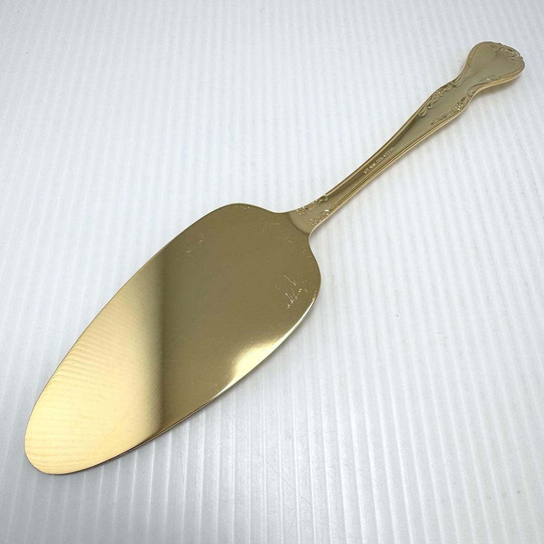 新品未使用 NARUMI お皿セット ケーキサーバー 小皿5枚 大皿1枚 花柄