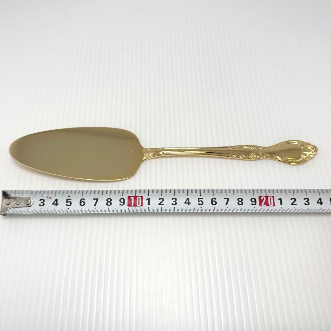 新品未使用 NARUMI お皿セット ケーキサーバー 小皿5枚 大皿1枚 花柄