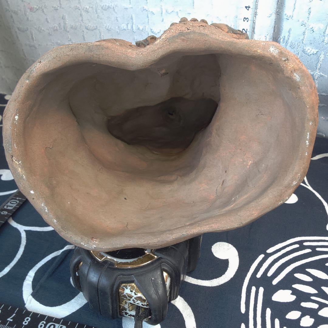 骨董９ 二六焼？親指欠損あります注意。陶器製 笑顔の僧侶像 約20cm
