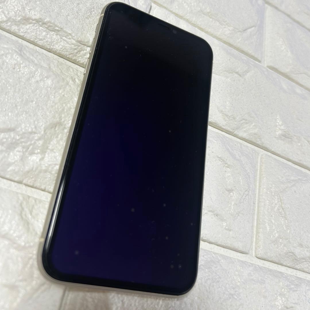 Apple iPhone 11 ホワイト 本体のみ